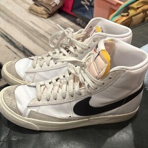 Nike Blazer Mid 77 Vintage White Black - 9 womens
